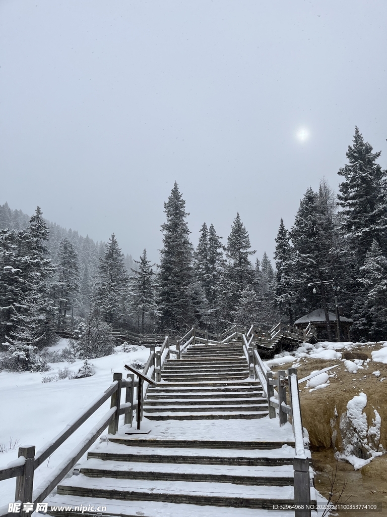 黄龙风景雪景冬天