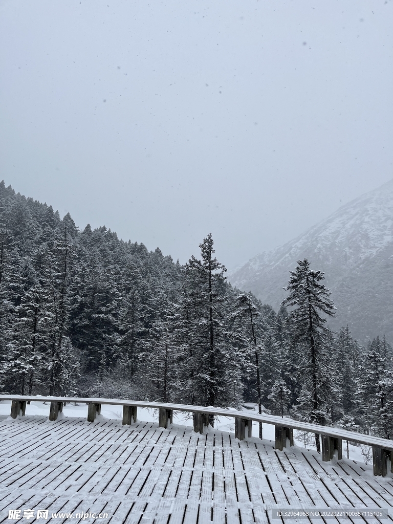 黄龙冬天雪景