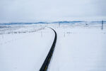 新疆冬季雪原公路