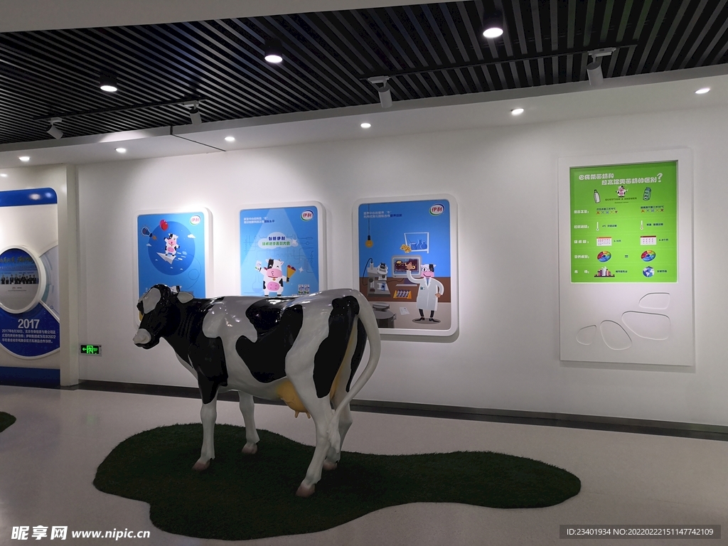 奶牛造型模型文化墙