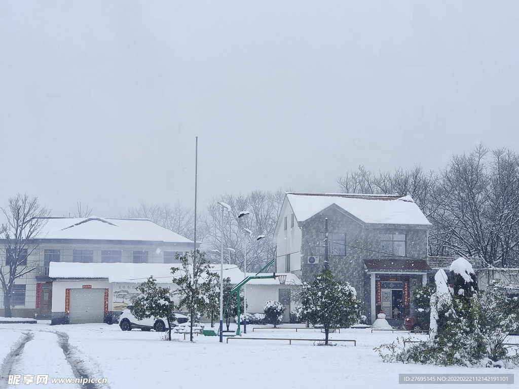 乡村雪景