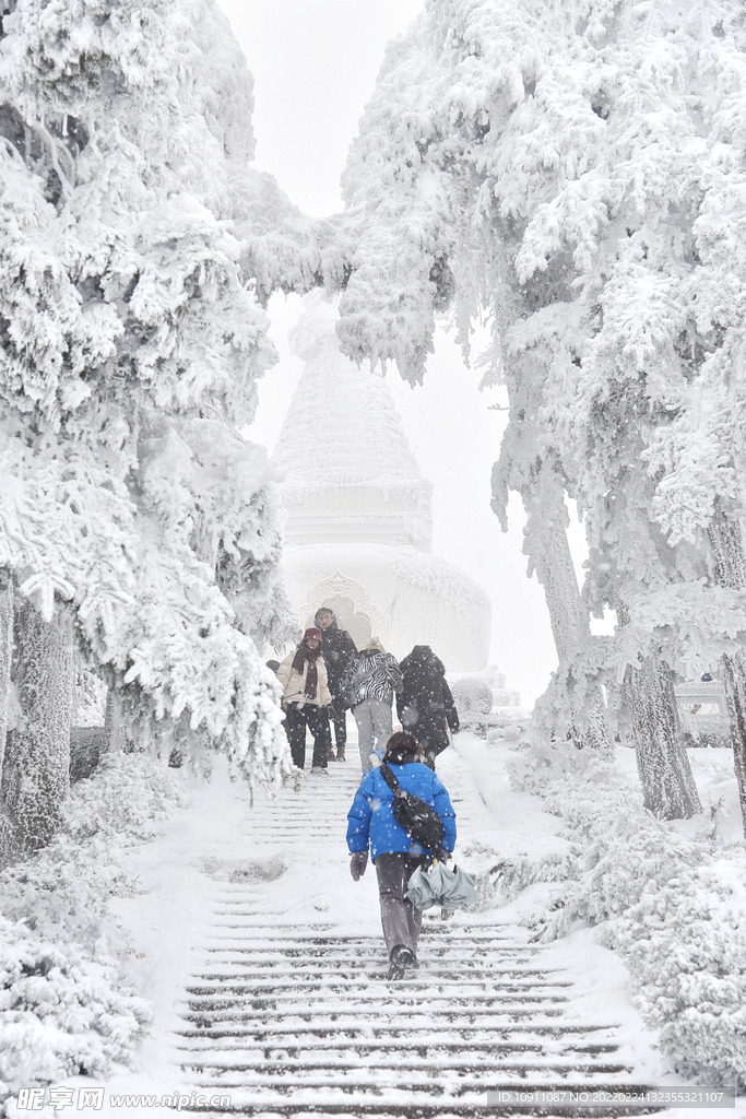 风雪中的诺那塔