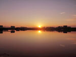 夕阳湖景