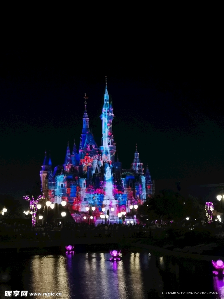夜晚 迪士尼城堡 
