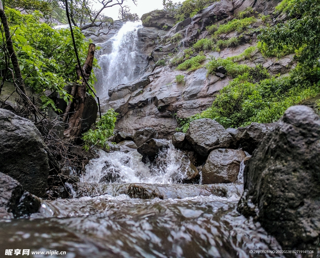 小河 小溪 流水 岩石 鹅卵石