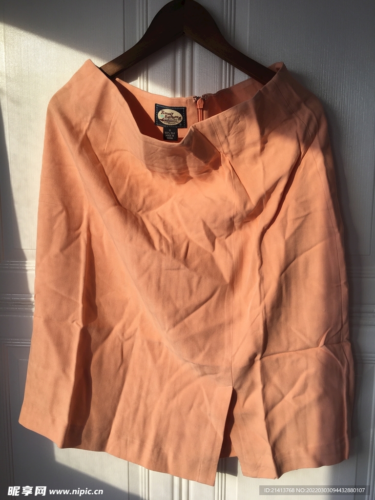 女人夏日服装 