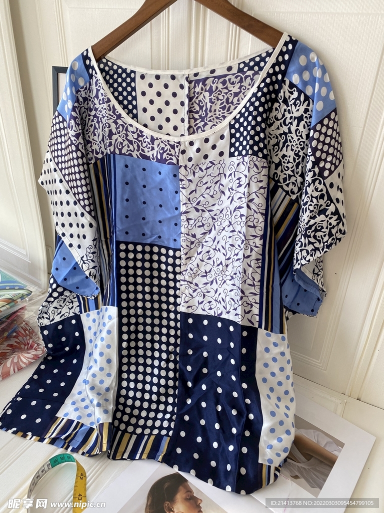 女人夏日服装