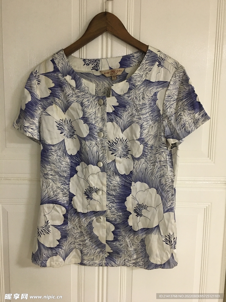 女人夏日服装