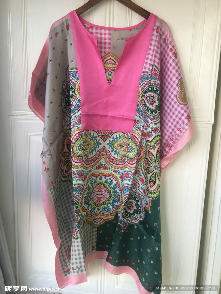 女人夏日服装