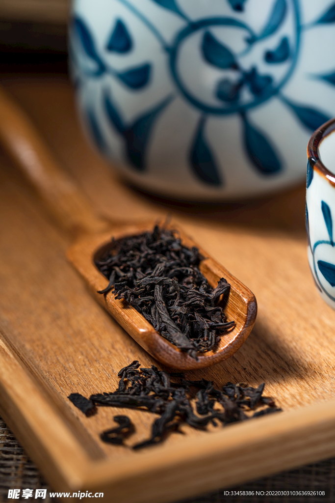 红茶茶叶摄影图