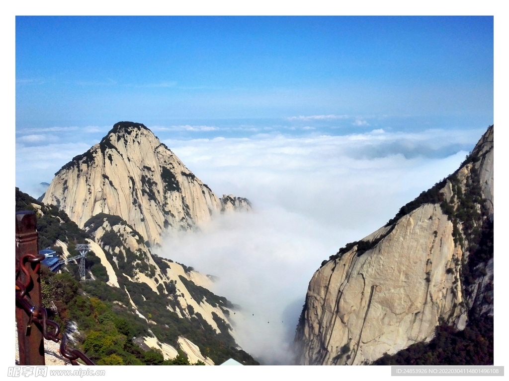 高山云里