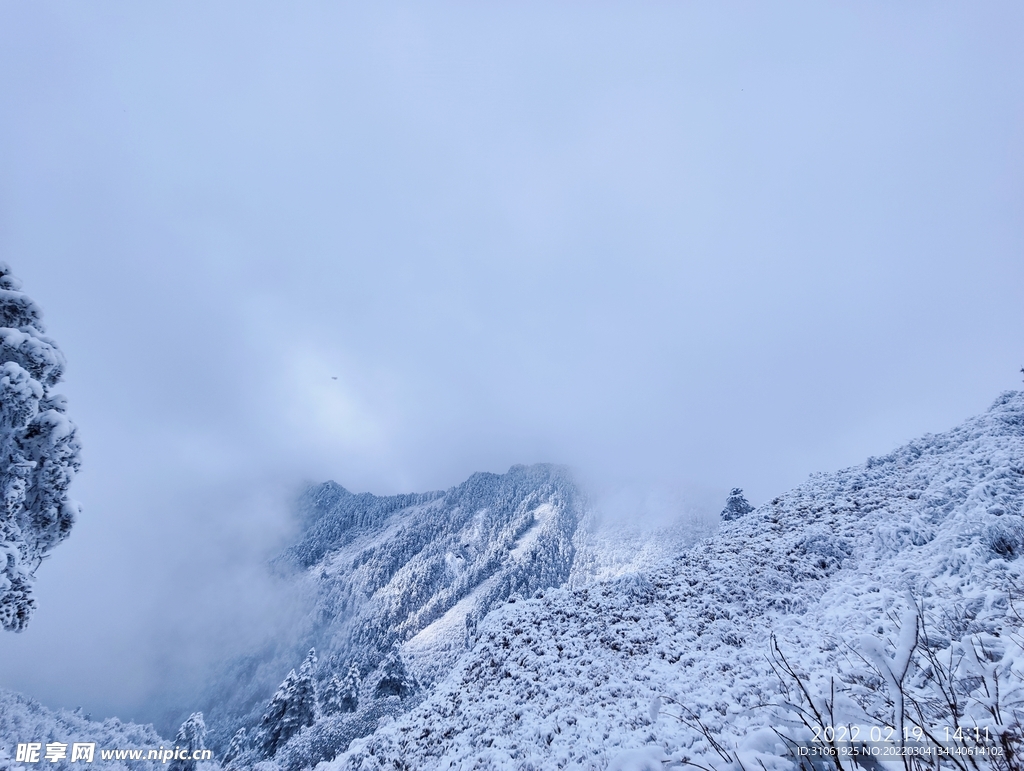 雪山雪景图片