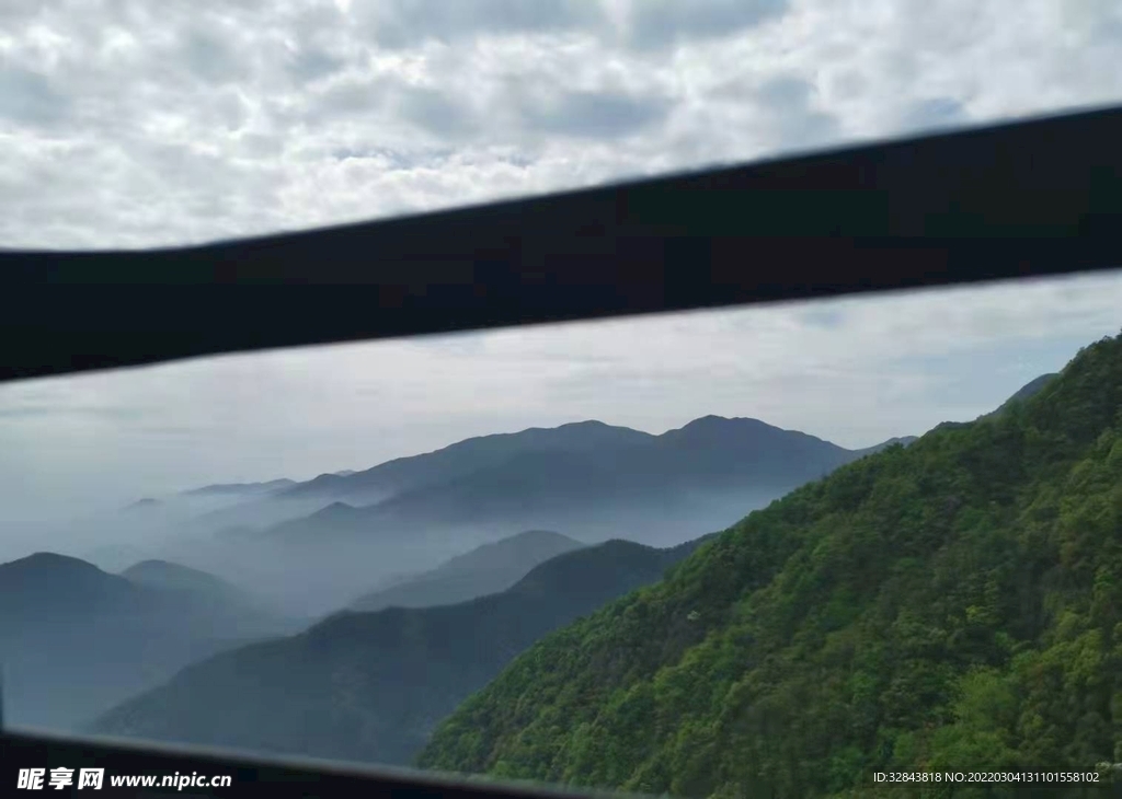 安吉云层