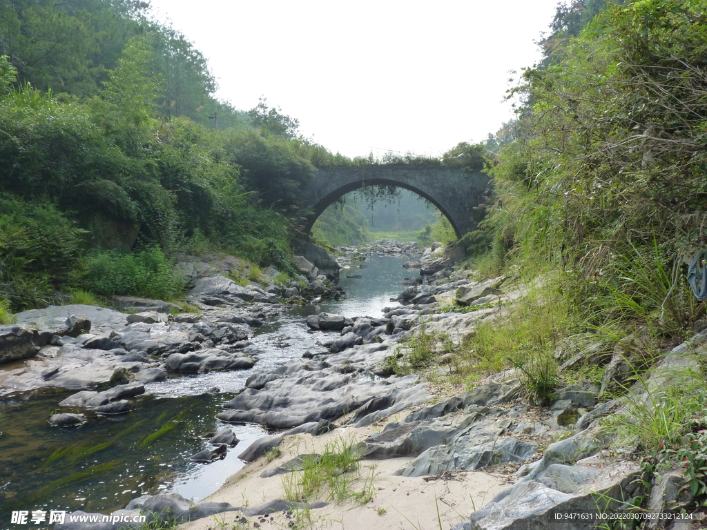 福建和平聚奎塔旁水口景色