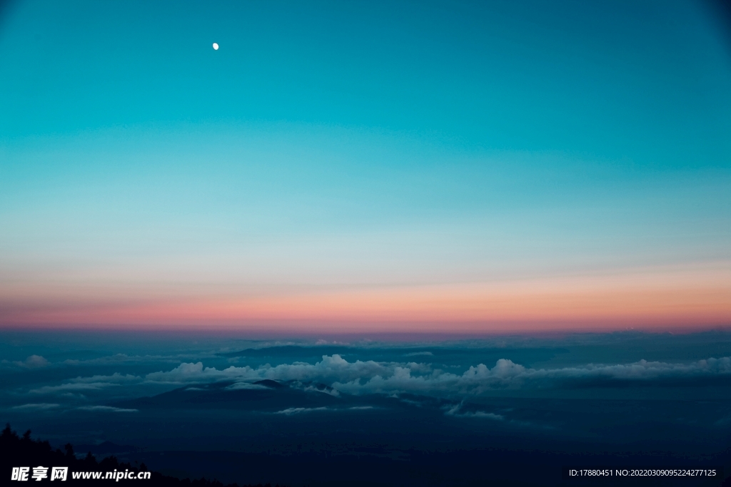 天空
