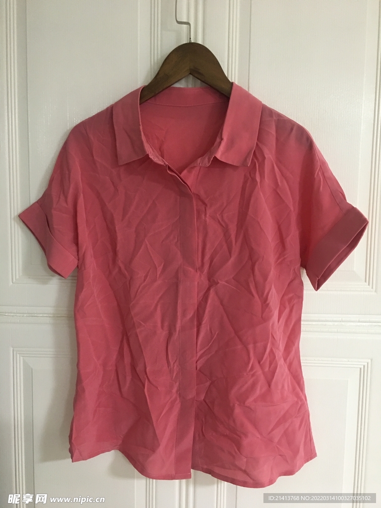 女人夏日服装
