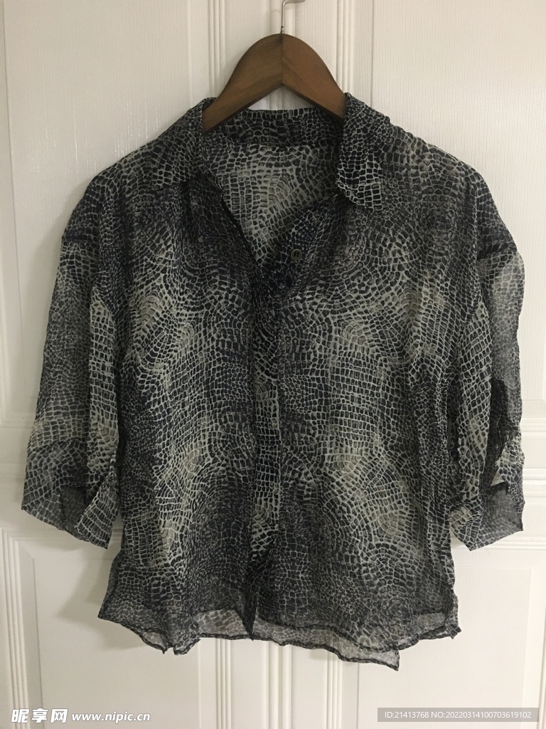 女人夏日服装
