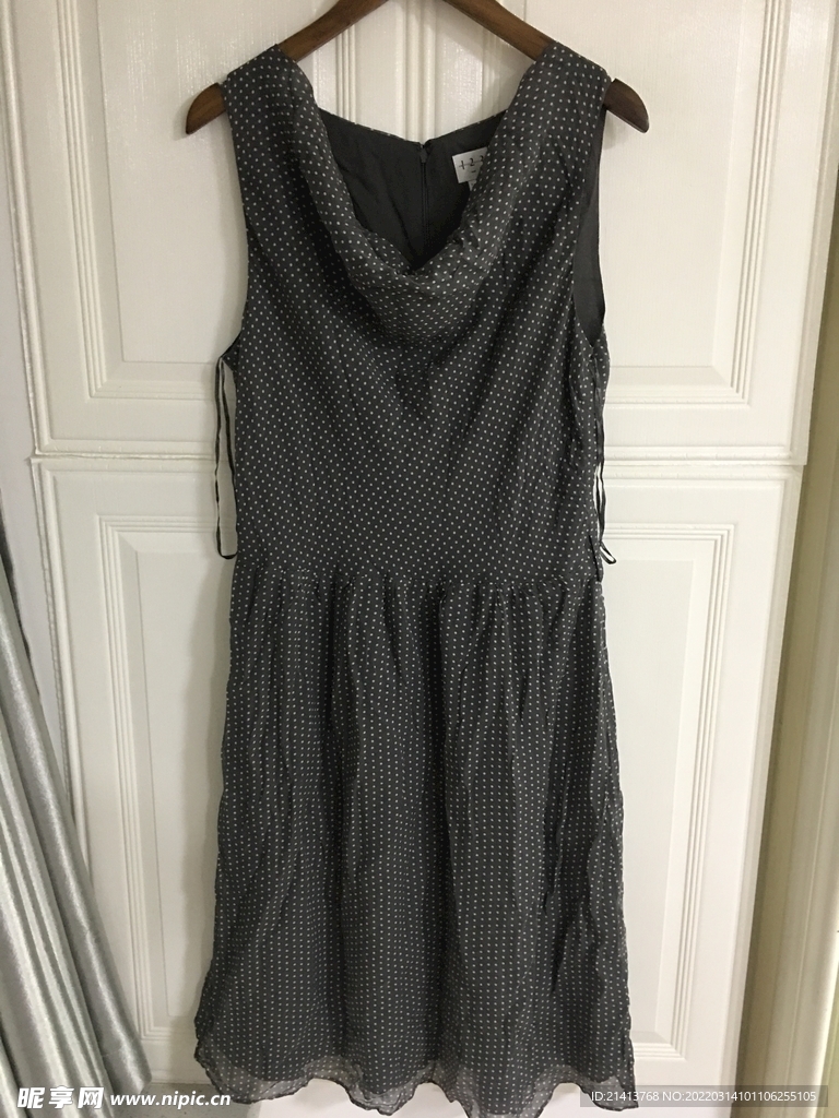 女人夏日服装