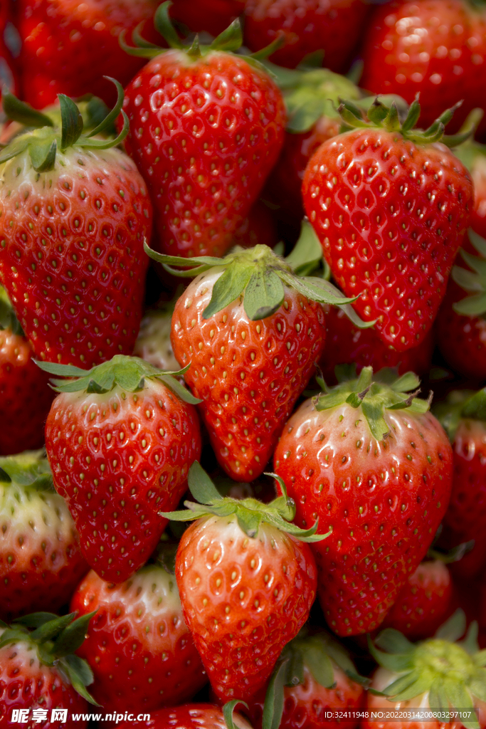 精品商超超市水果草莓