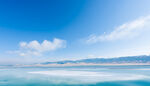 天空之镜蓝天白云青海湖