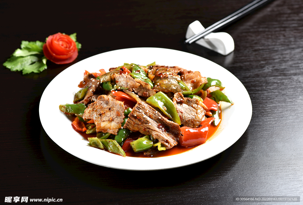 麻辣回锅肉美食