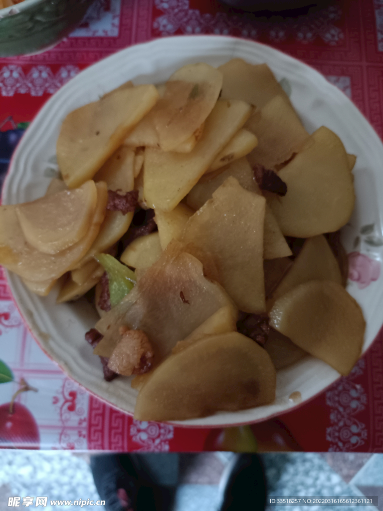 土豆炒肉