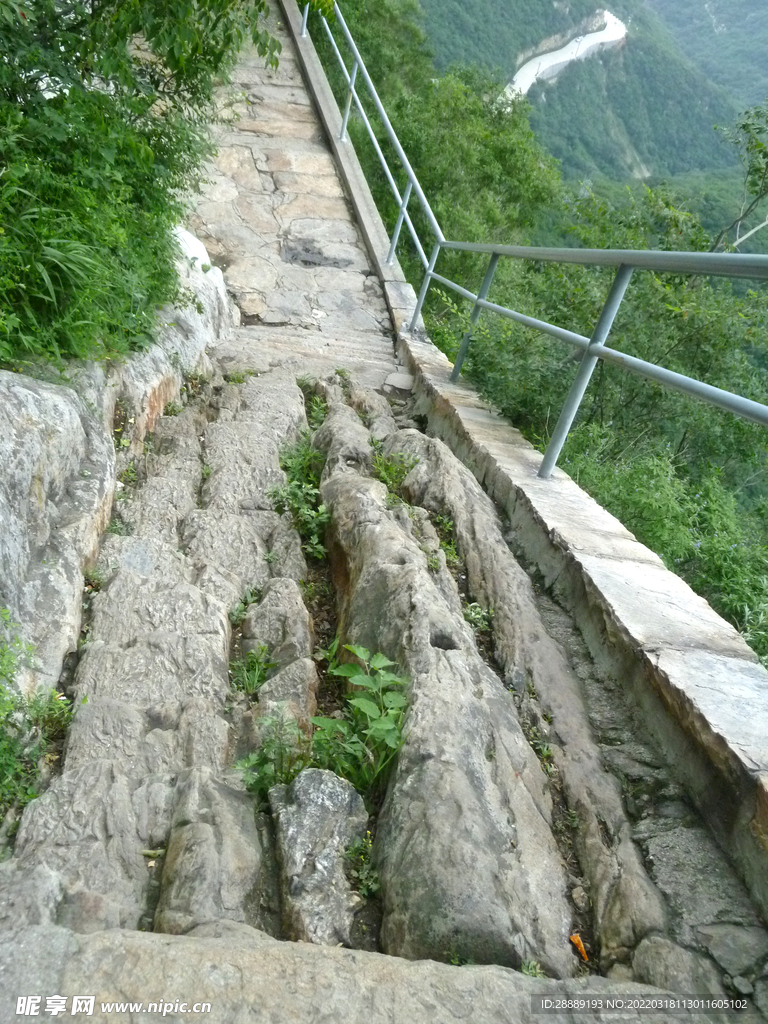 少林寺嵩山的天路