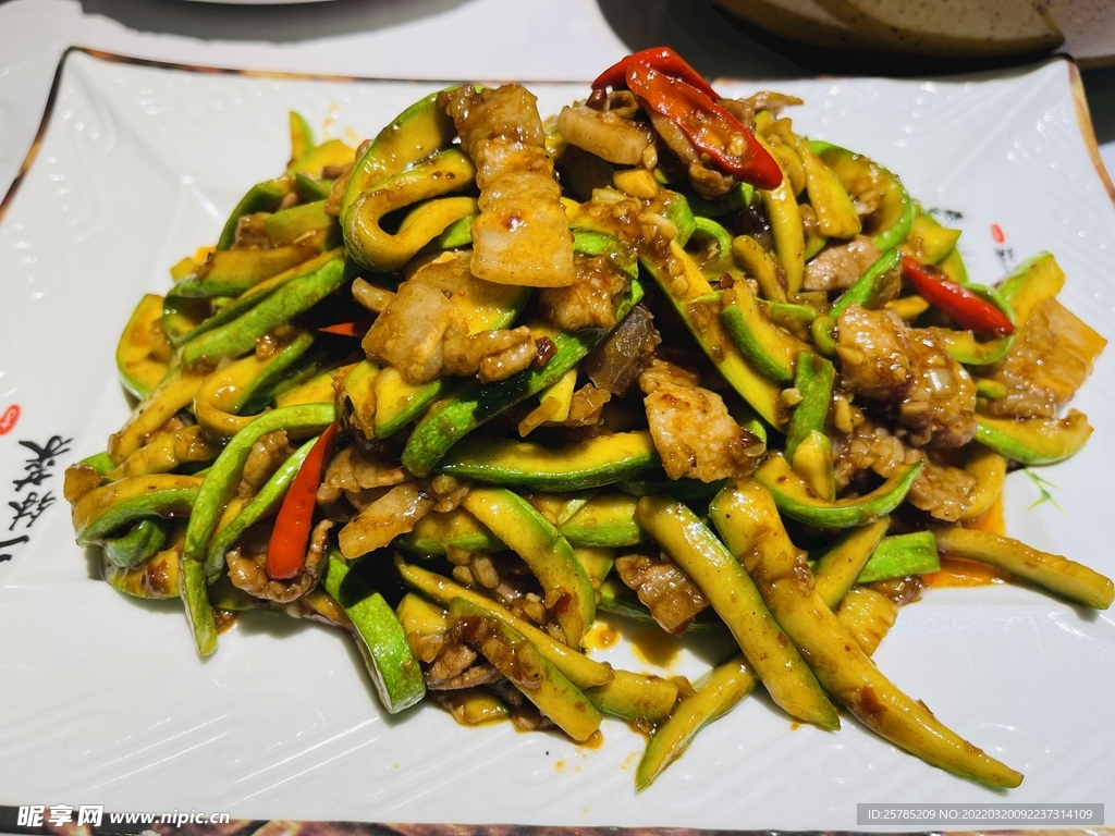 五花肉炒番瓜条