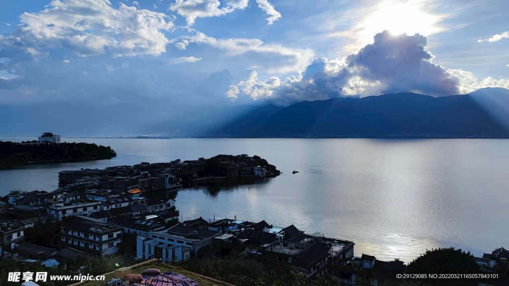 洱海