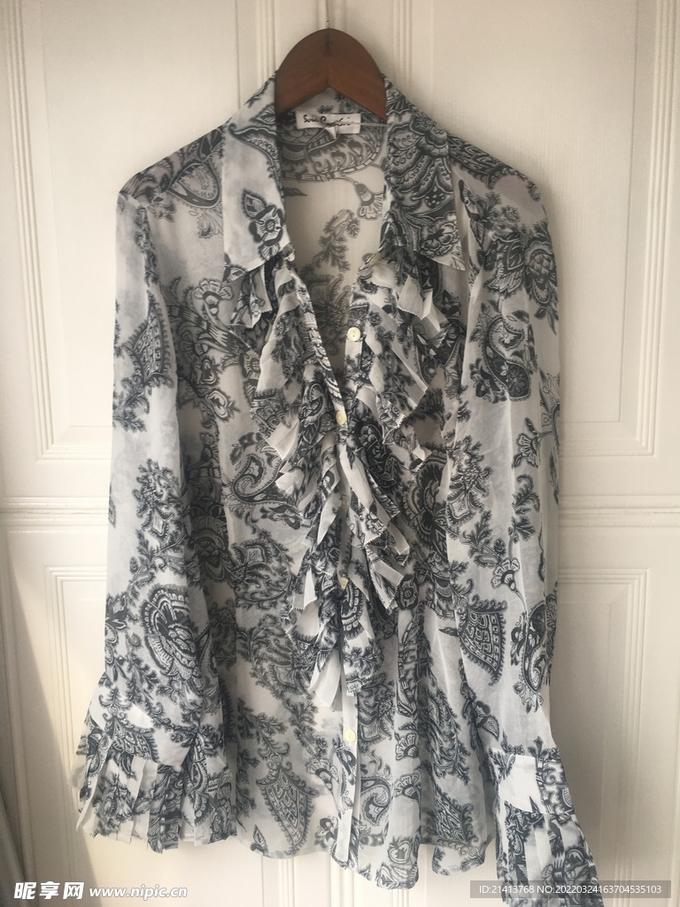 女性服饰服装 
