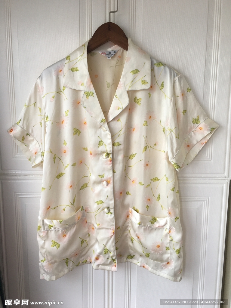 睡衣服装套装 