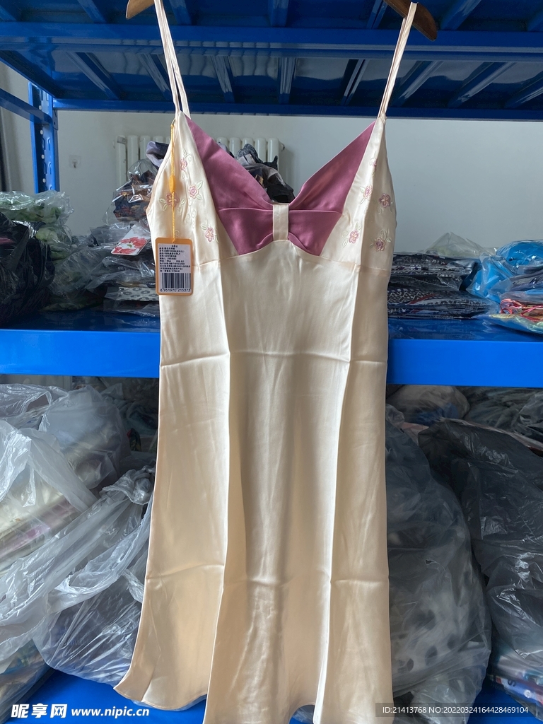 睡衣服装套装 
