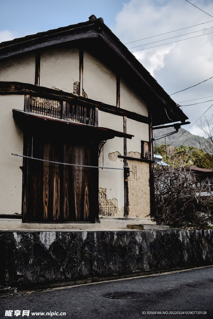 户外复古建筑小屋