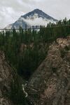 山 
