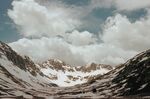 山 