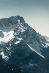 山 