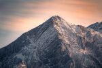 山 