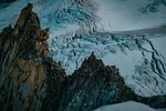 山 