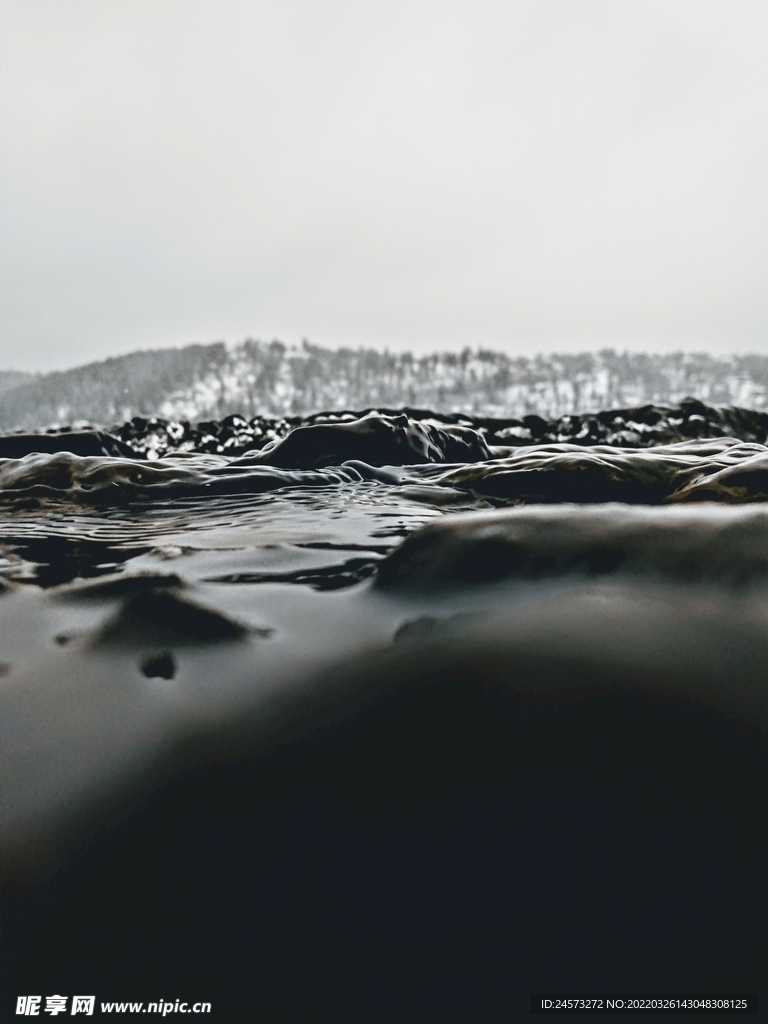 山 