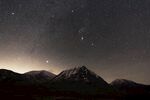 山 