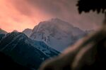 山 