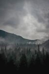 山 
