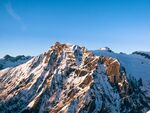 山 