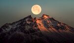 山 