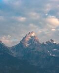 山 
