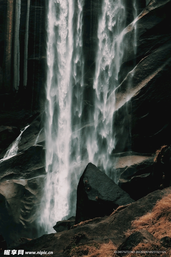 山