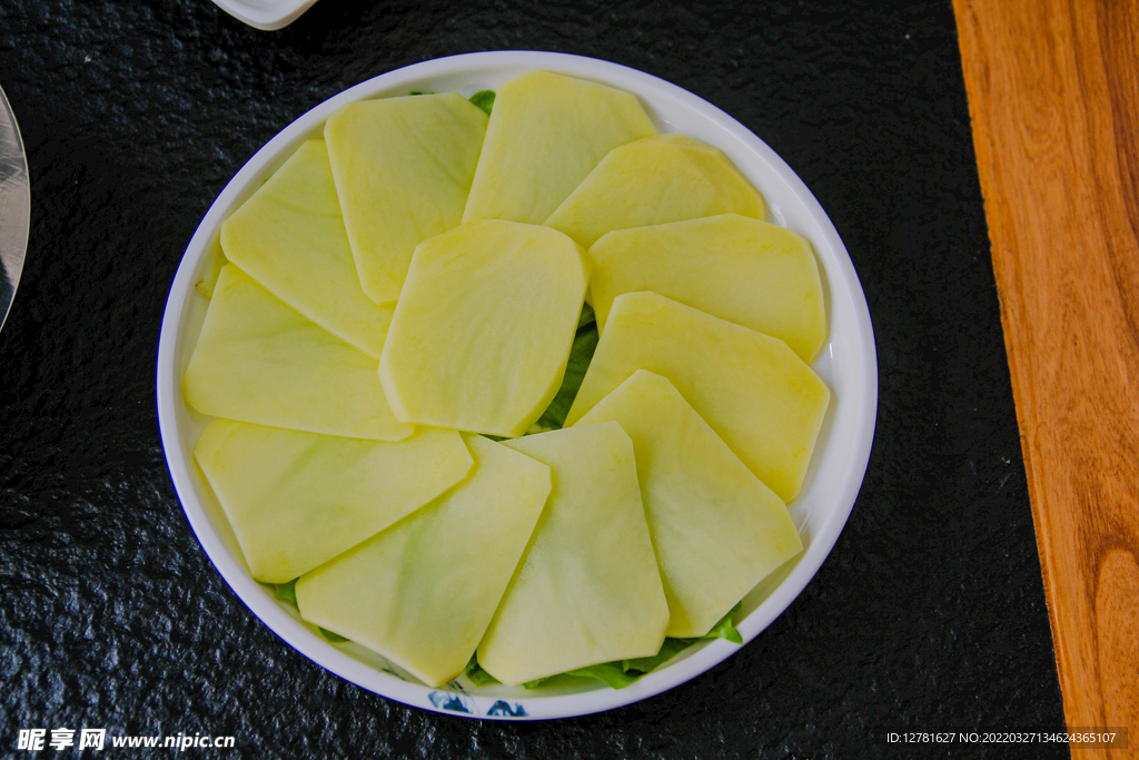 楚雄锦达牛庄菜品 云岭牛洋芋