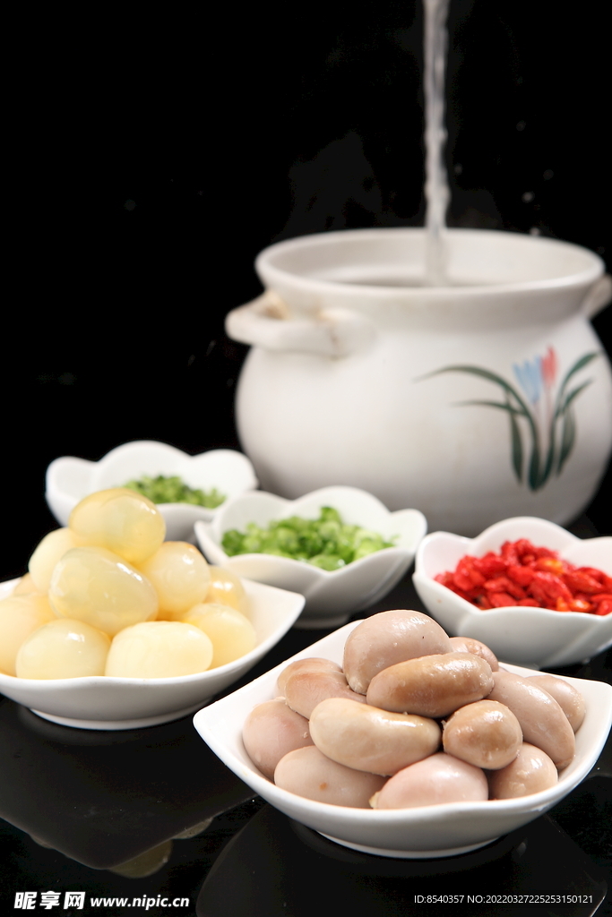 鸽蛋煲鸡腰