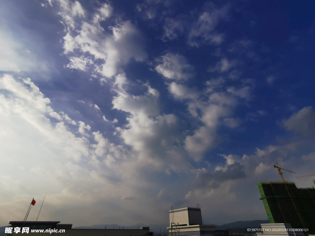 天空