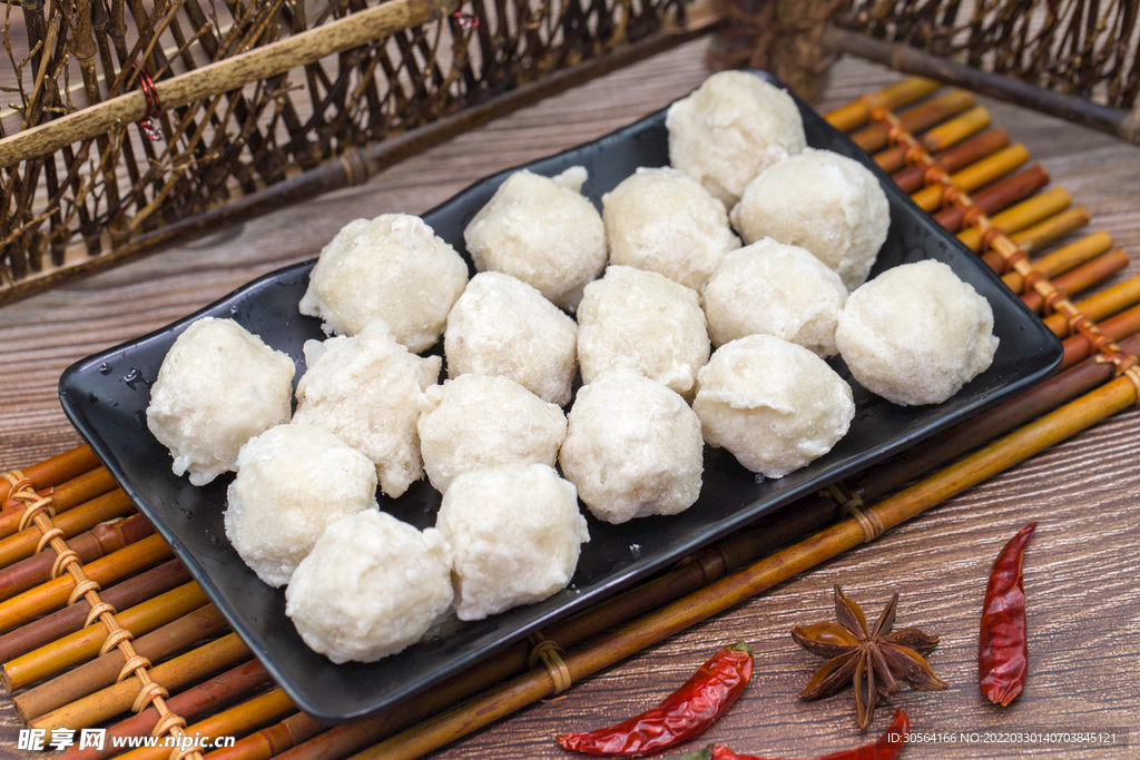 手工鱼丸美食